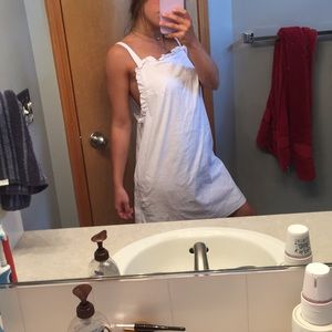 White sun dress!